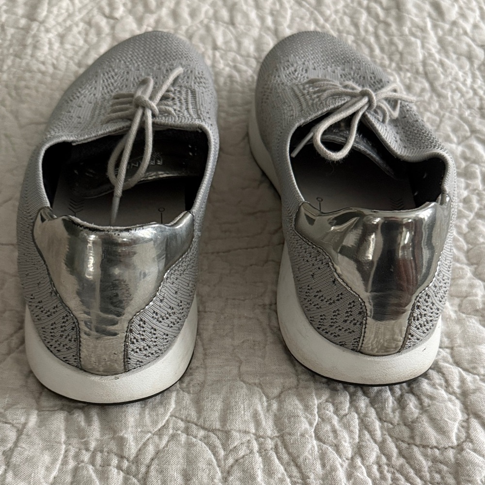 FRANKIE4 Women's Gray Knit Sneakers, SZ 9.5 - Picture 4 of 7